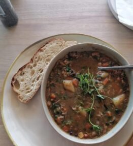 Cath's Beef and Lentil soup (450g)