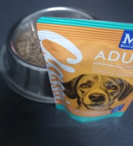Awesome Montego Beef and gravy (Wet Food) (85g)